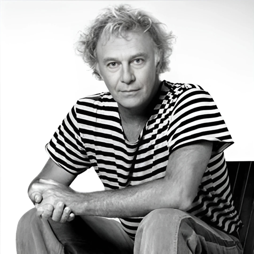 Carlos Motta - Luxus Maison