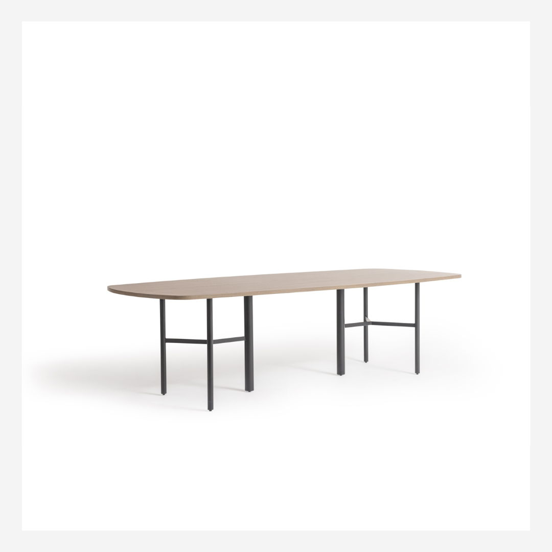 Macaé Dining Table