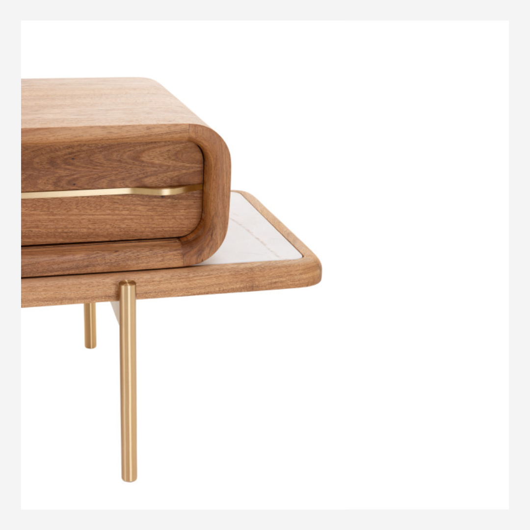 Gyn Media Console