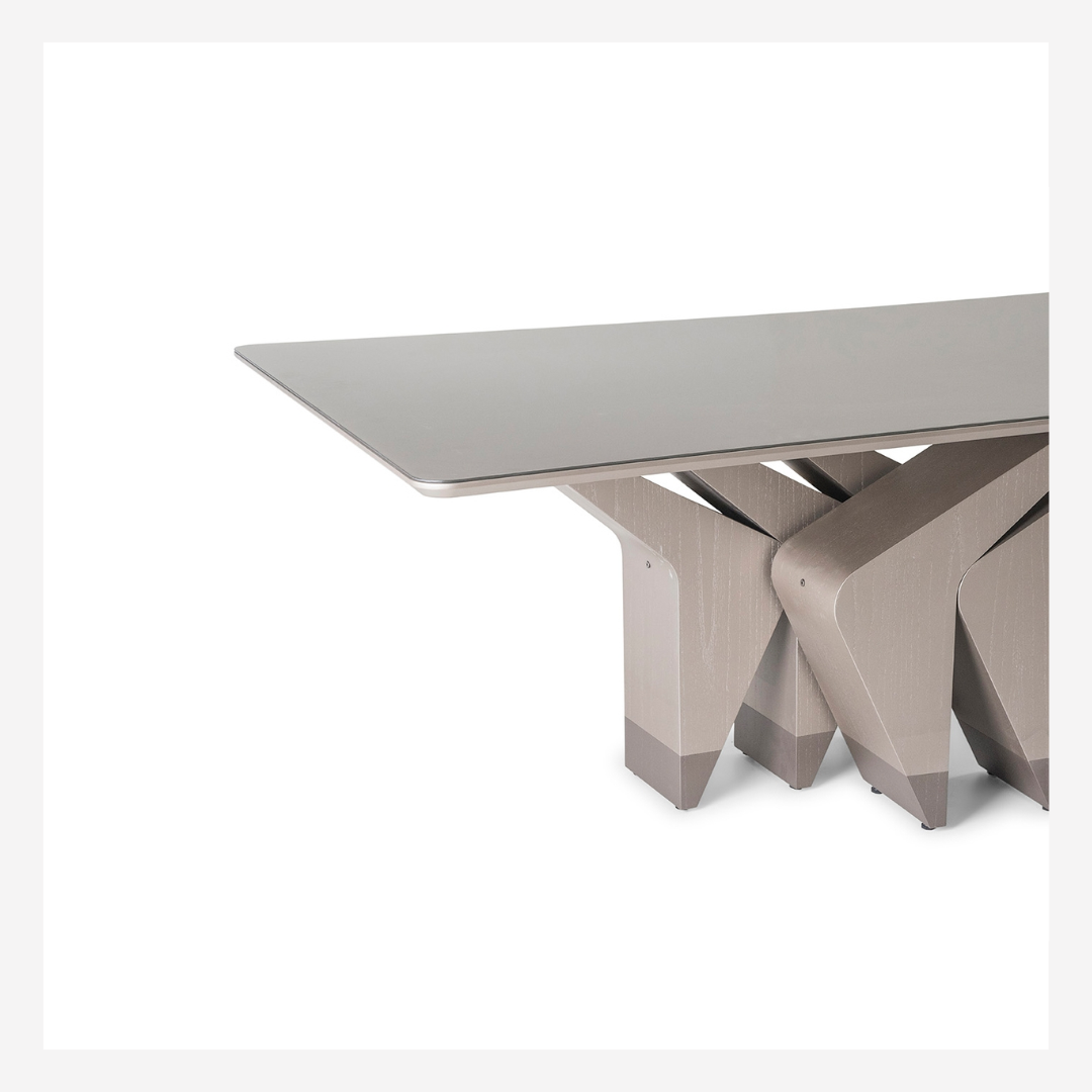 Bailarina Dining Table