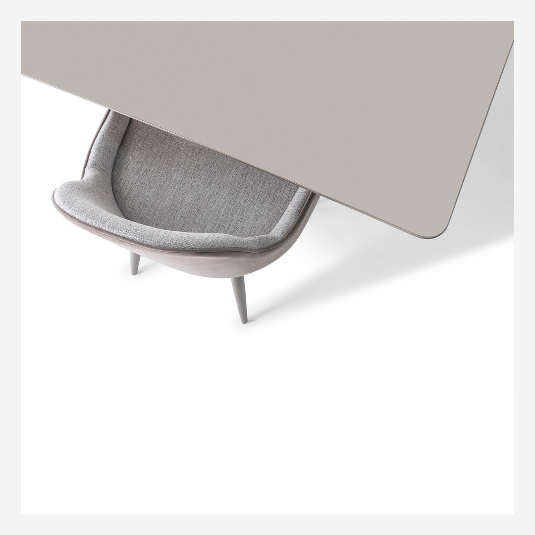 Bailarina Dining Table