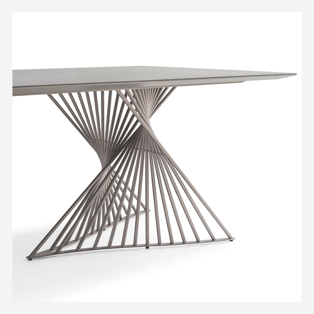 Faro Dining Table