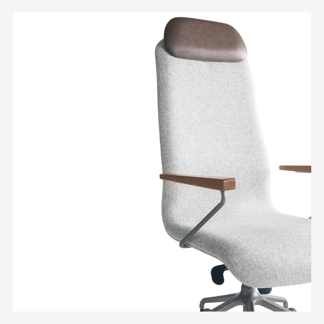 Discovery Executive Chair