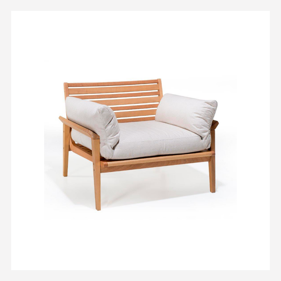 Aruã Indoor & Outdoor Accent Chair