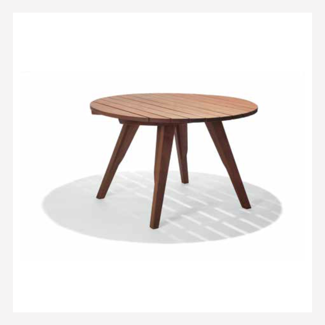 Timbó Indoor & Outdoor Dining Table