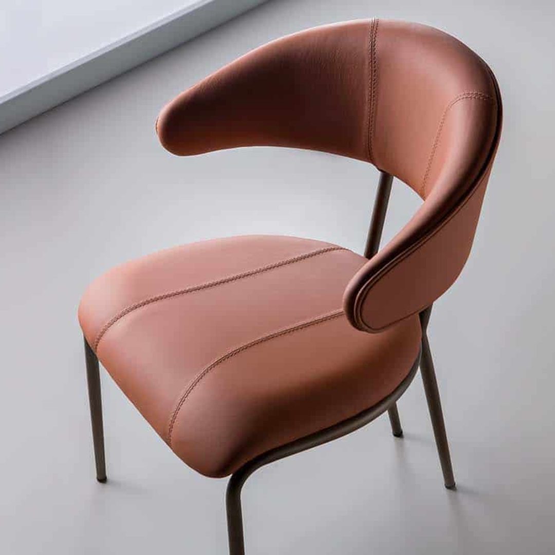 Mera Chair