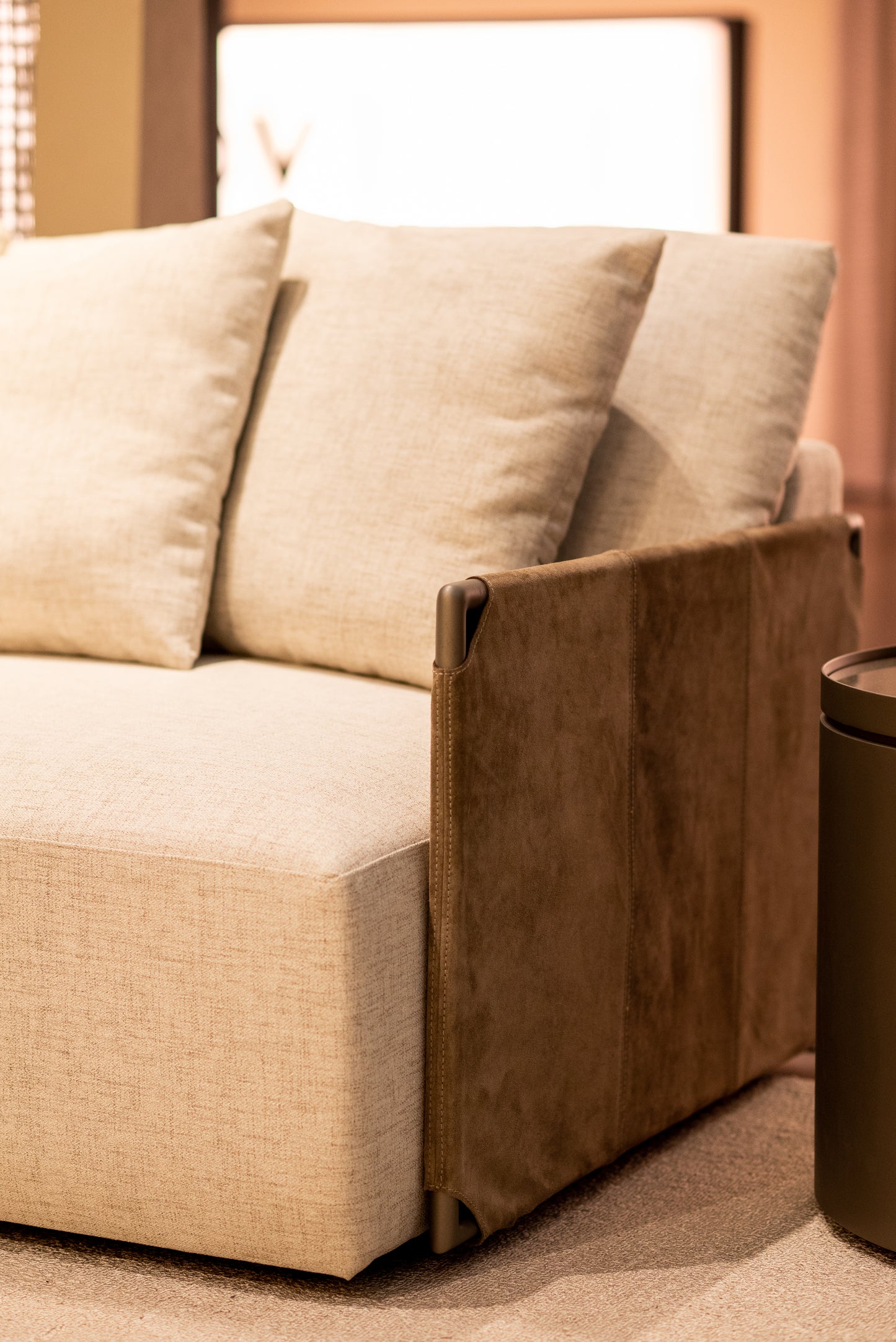 Uffizi EasyFit Comfort Sofa