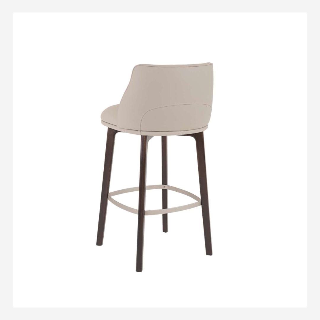 Lia Stool
