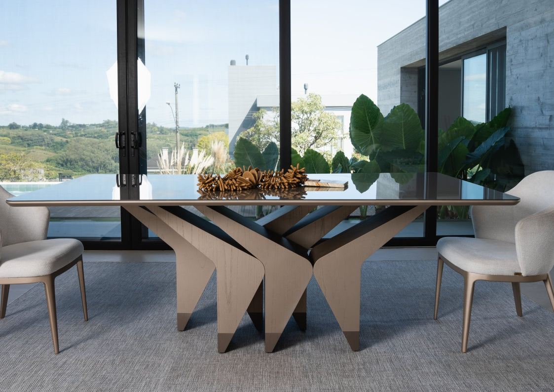 Bailarina Dining Table