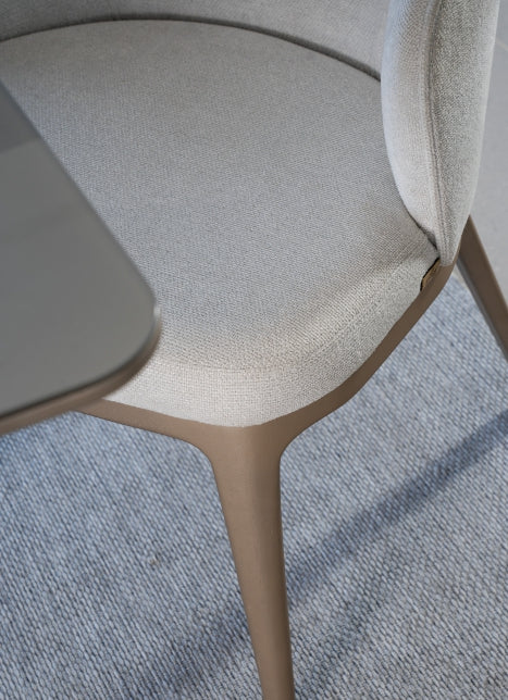 Donna Chair