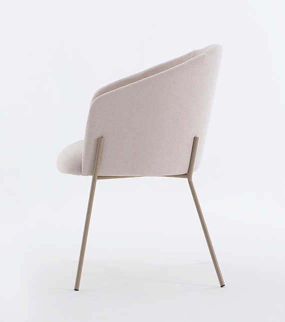 Rubi Chair