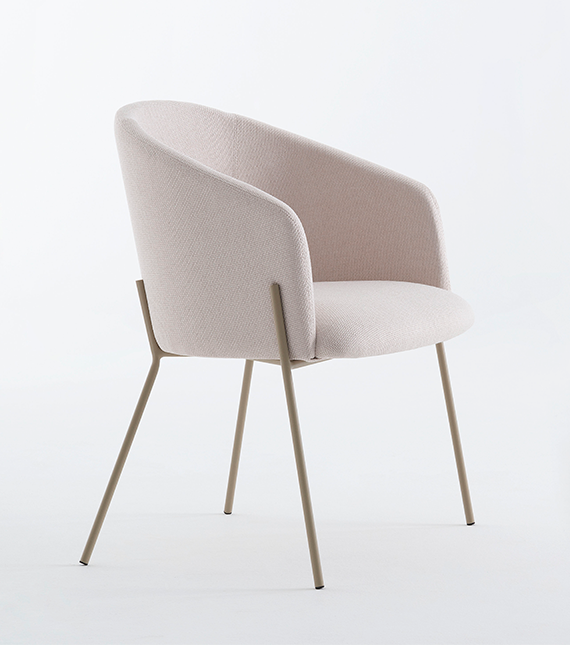 Rubi Chair