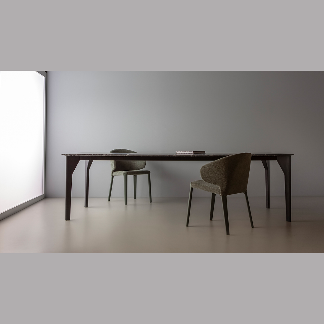 Domus Dining Table