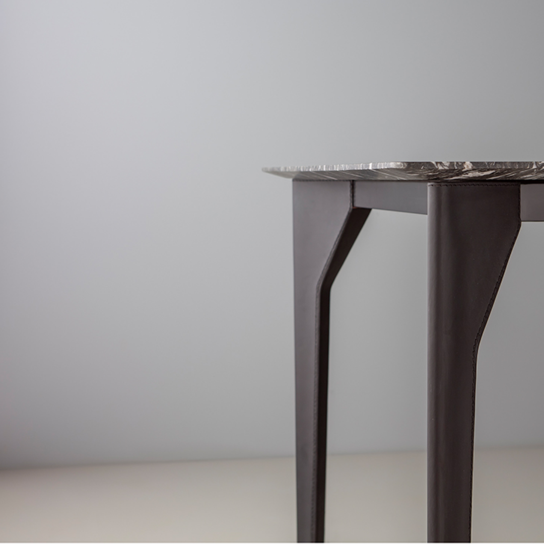 Domus Dining Table