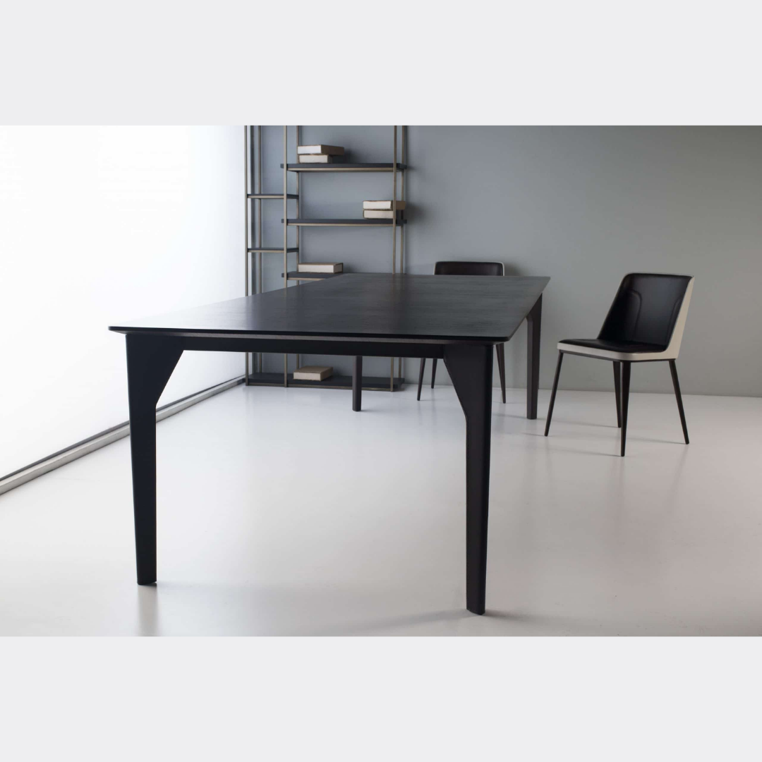 Domus Dining Table