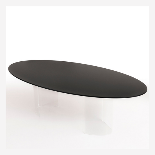 Ovacril Dining Table