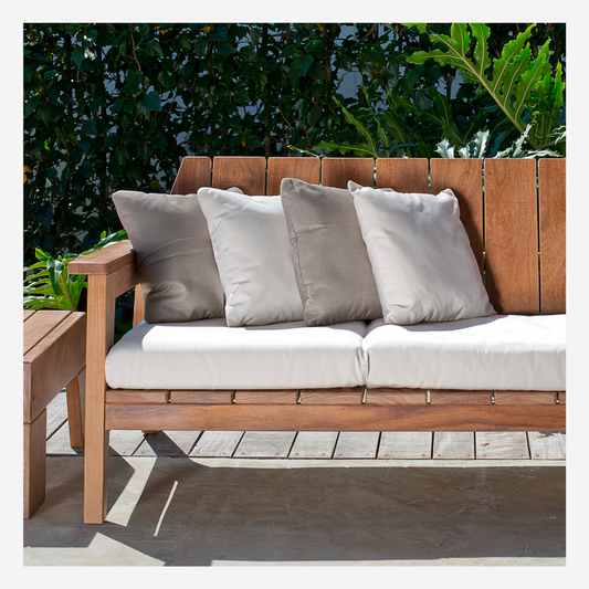 Mucuri Indoor & Outdoor Sofa