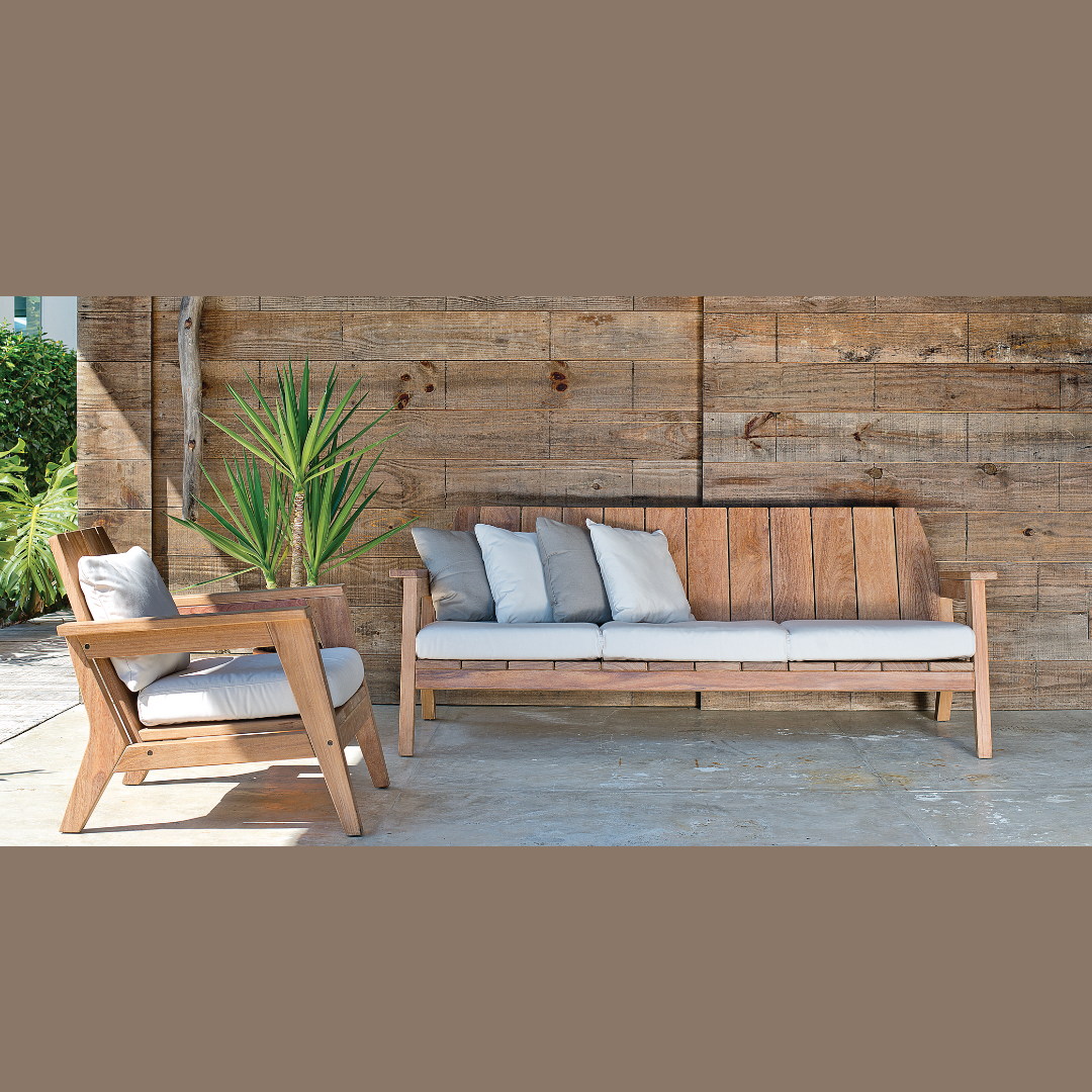 Mucuri Indoor & Outdoor Sofa