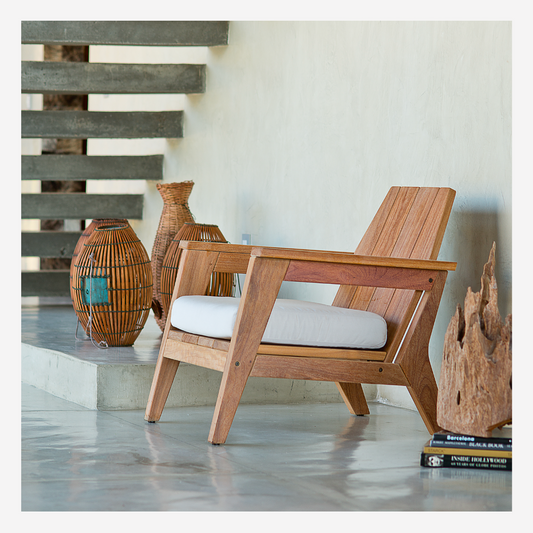 Mucuri Indoor & Outdoor Accent Chair