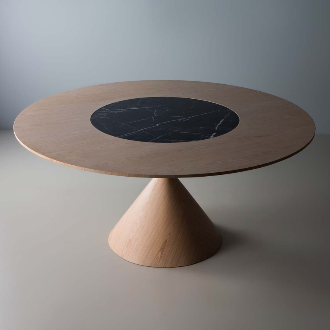 Pião with Lazy Susan Dining Table