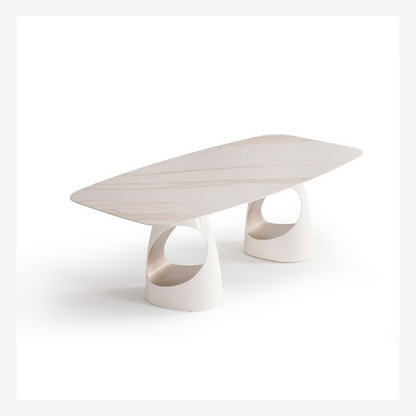 Olhar Dining Table