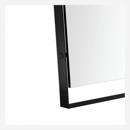 Linen V. Mirror