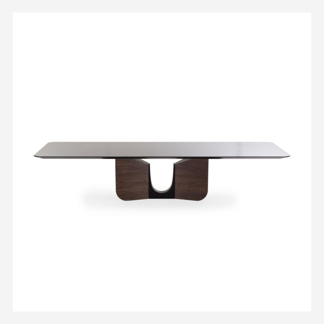 Bézi Dining Table
