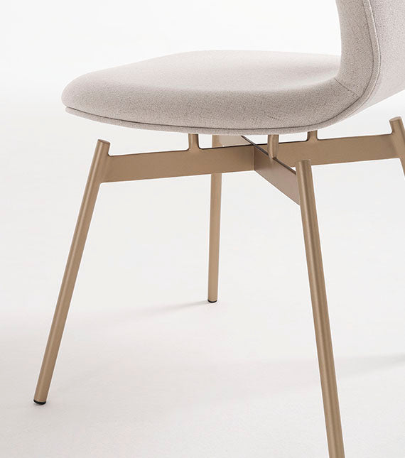 Isabela Chair